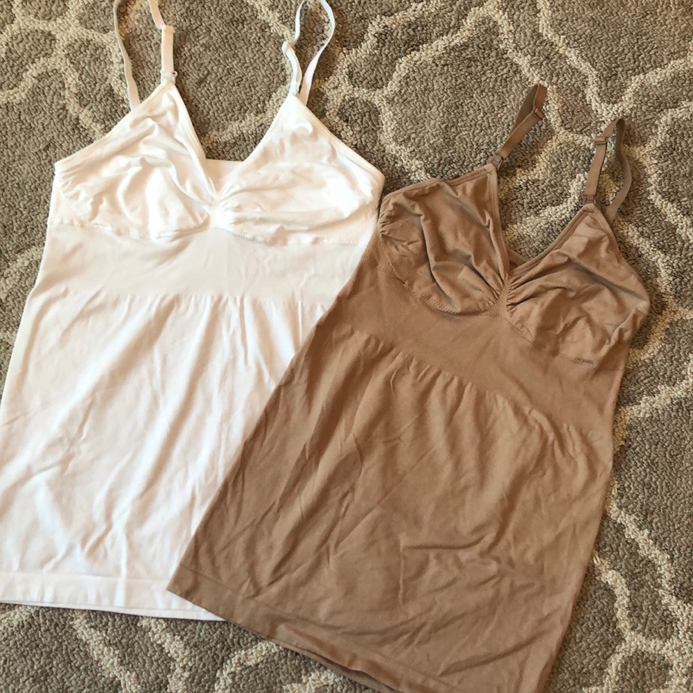 Bundle of 2 a:glow nursing tanks